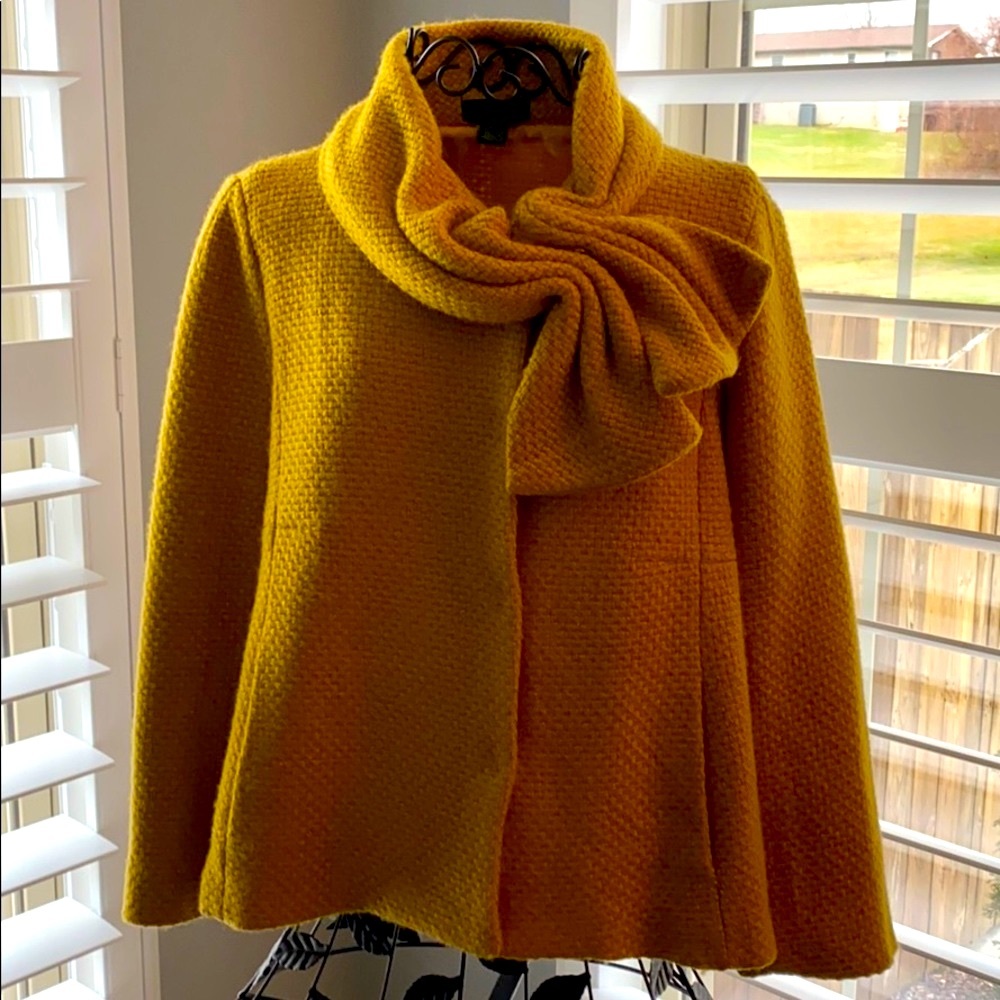 Yellow jacket